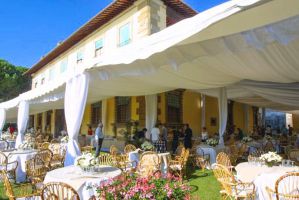 Villa Gamberaia event location in Tuscany